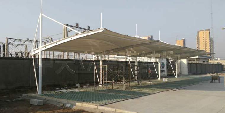 中天立美膜結(jié)構(gòu)車棚