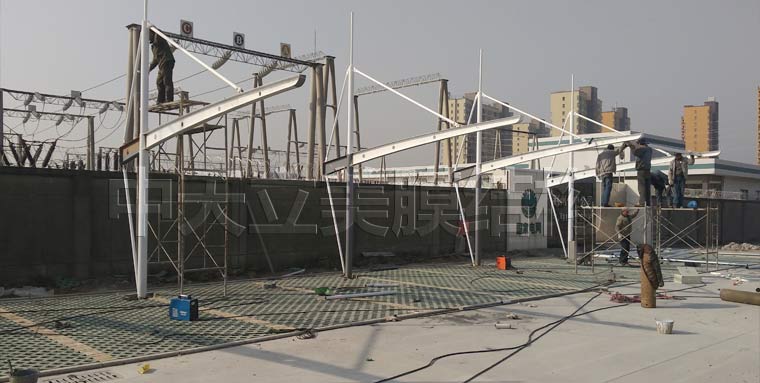 中天立美膜結(jié)構(gòu)車棚